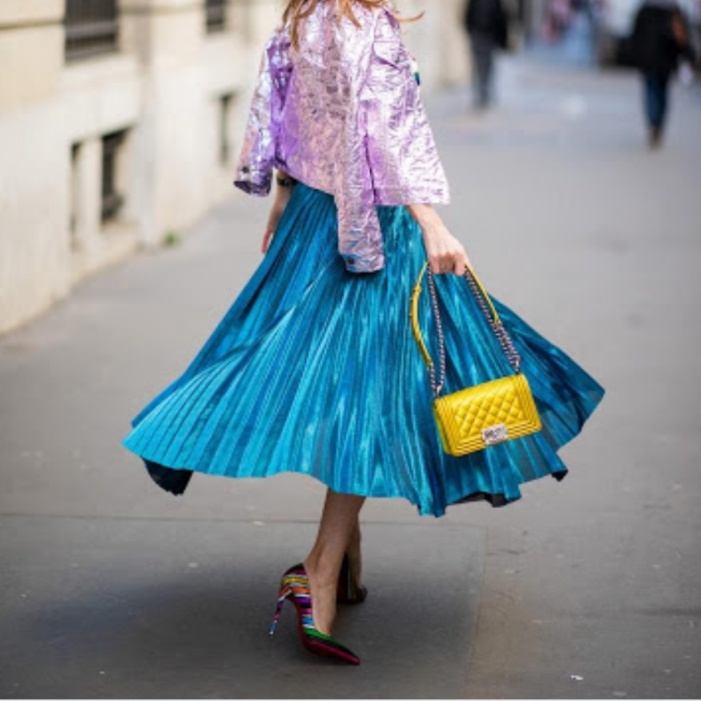 "Host Pick" Metallic Pleated Accordion Midi Skirt - Picture 8 of 11